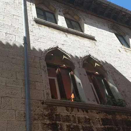 アパート Venetian Building In *